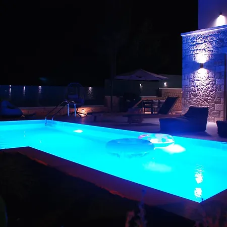 Pietra Di Mare 别墅 Yénion
