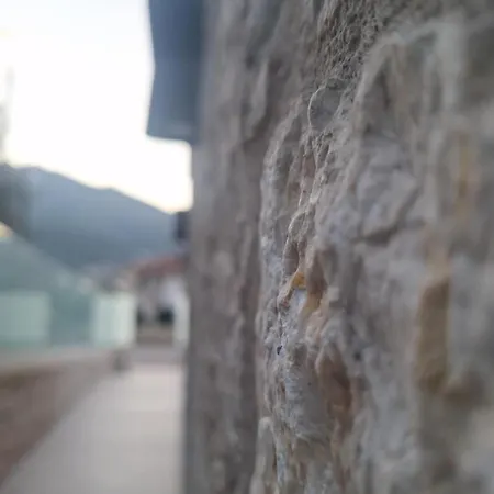 Pietra Di Mare * Jéni